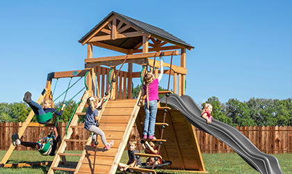Outdoor physical fitness combination